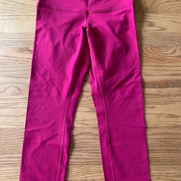 lululemon athletica Pants - Lululemon Capri length wonder under leggings 6